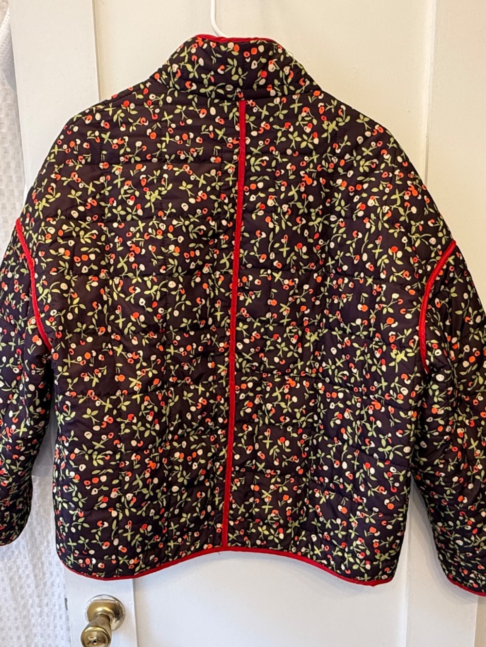 Light weight puffer coat - Picture 2 of 2